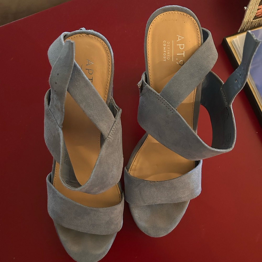 Apt. 9 Women's Stylish Jean Colored Block Heels